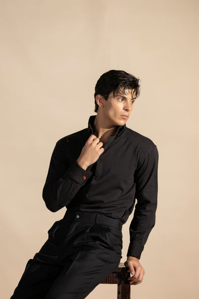 BLACK LONG COLLAR SHIRT