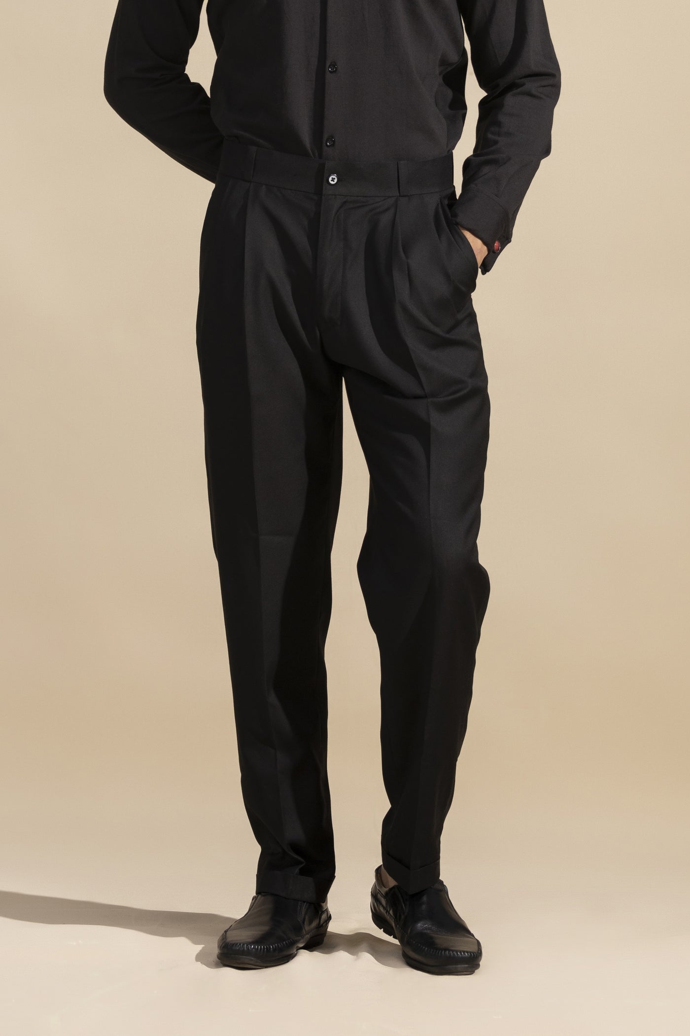 BLACK CUT BELT KOREAN DOUBLE PLEATED PANT