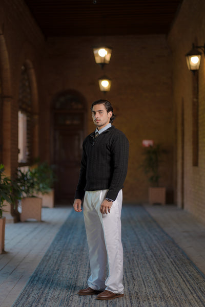 BLACK CABLE KNIT ZIPPER SWEATER