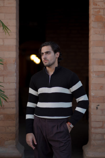 STRIPE ZIPPER SWEATER