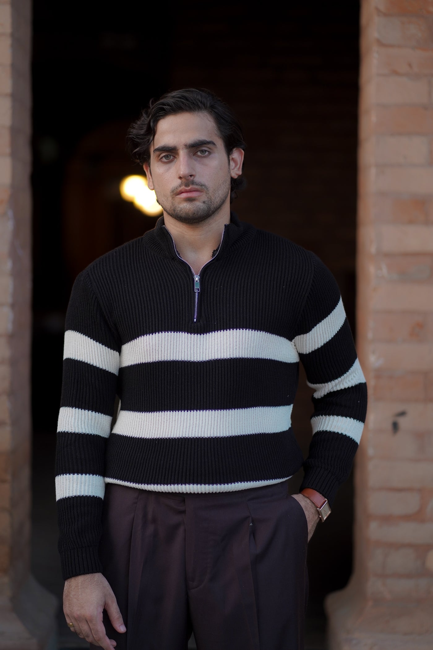 STRIPE ZIPPER SWEATER