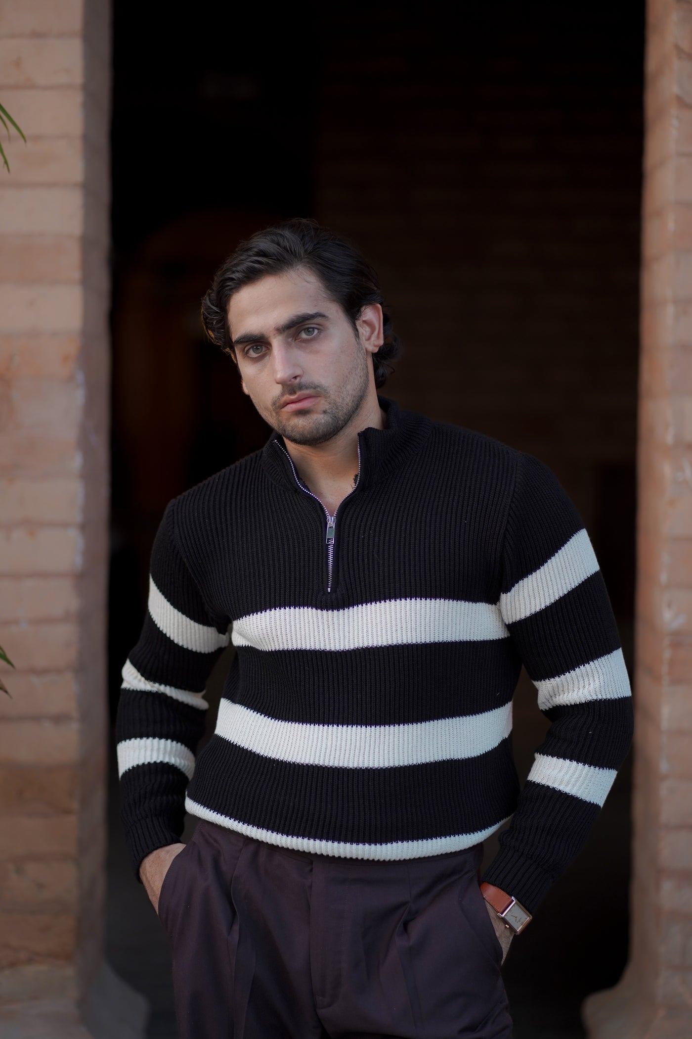 STRIPE ZIPPER SWEATER