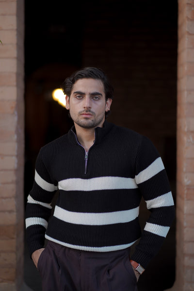 STRIPE ZIPPER SWEATER