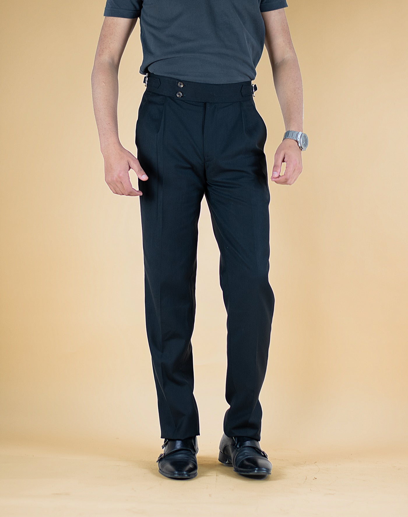 BLACK SIDE TAB SINGLE PLEATED TROUSER